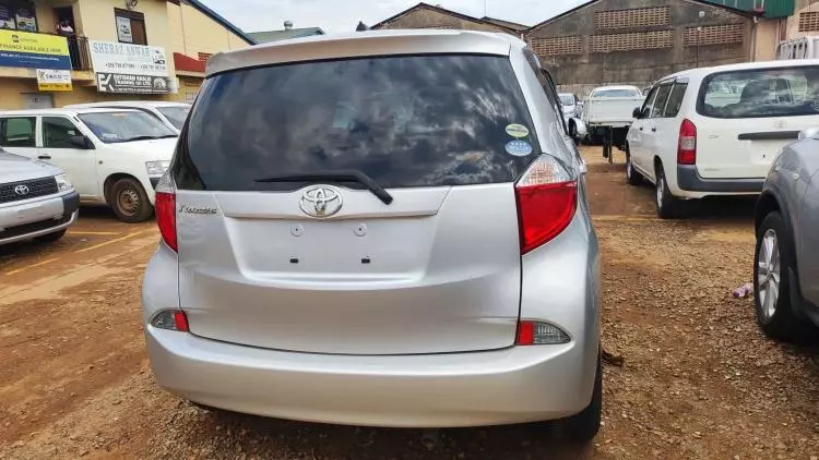 Toyota Ractis