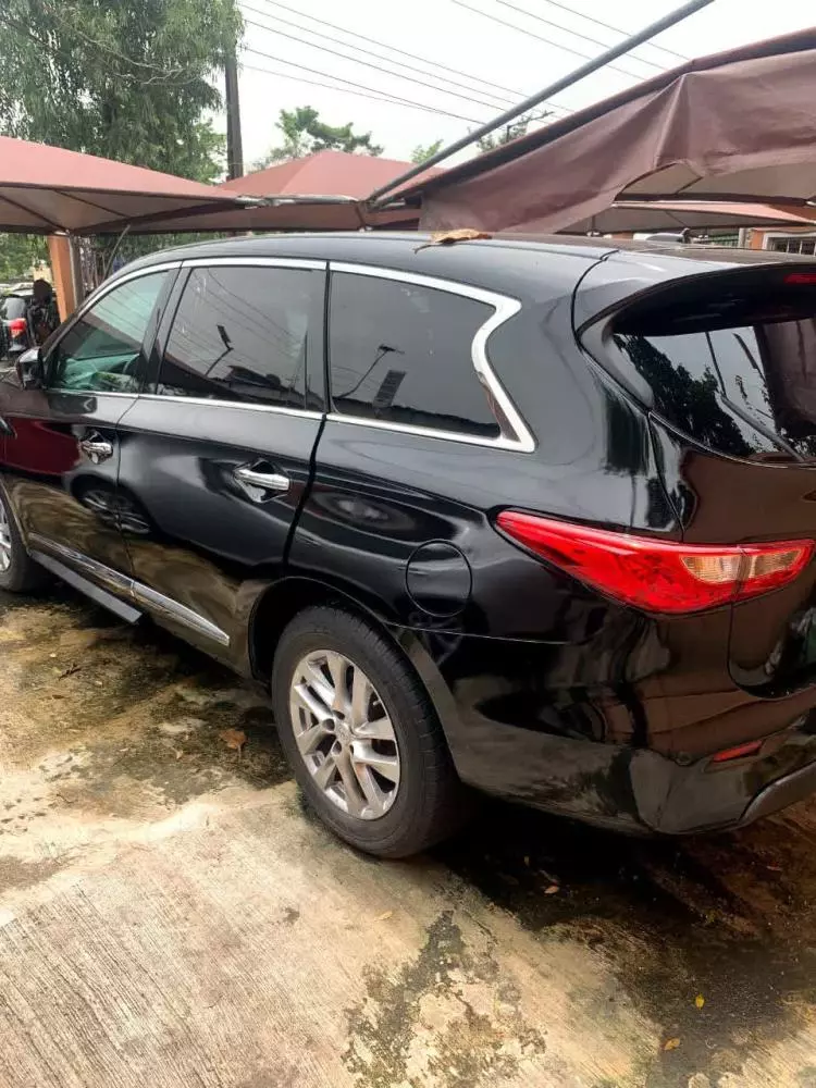 Infiniti JX