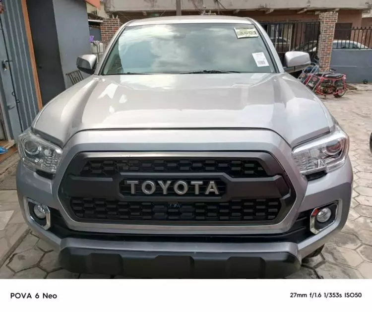 Toyota Tacoma