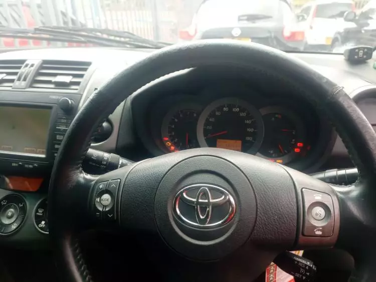 Toyota RAV 4
