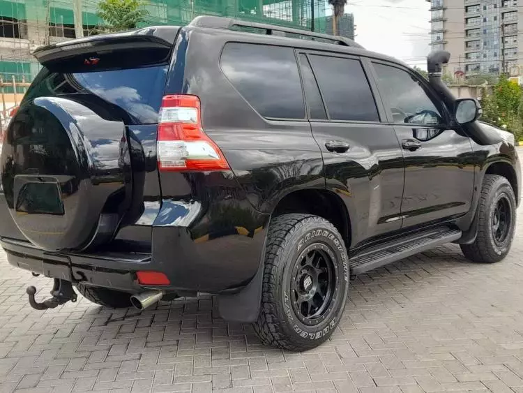 Toyota Landcruiser Prado