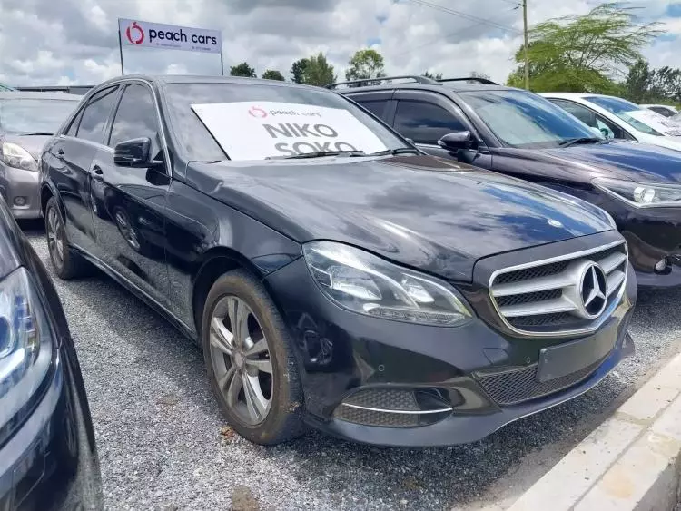 Mercedes-Benz E 220