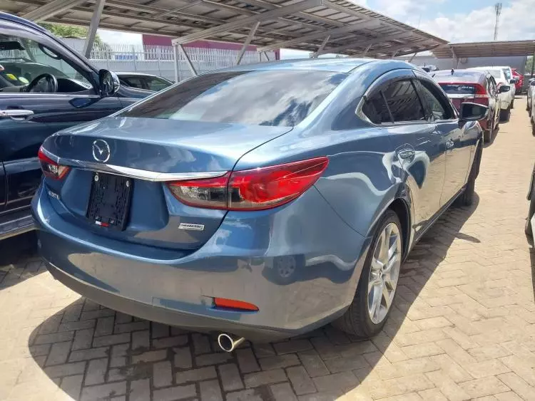 Mazda Atenza