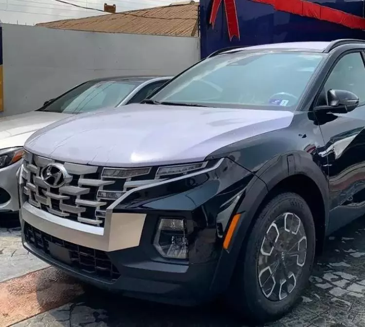 Hyundai Grand Santa Fe