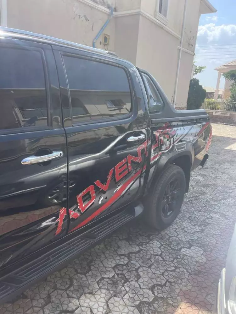 Toyota Hilux
