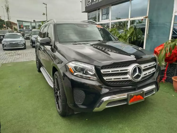 Mercedes-Benz GLS 450