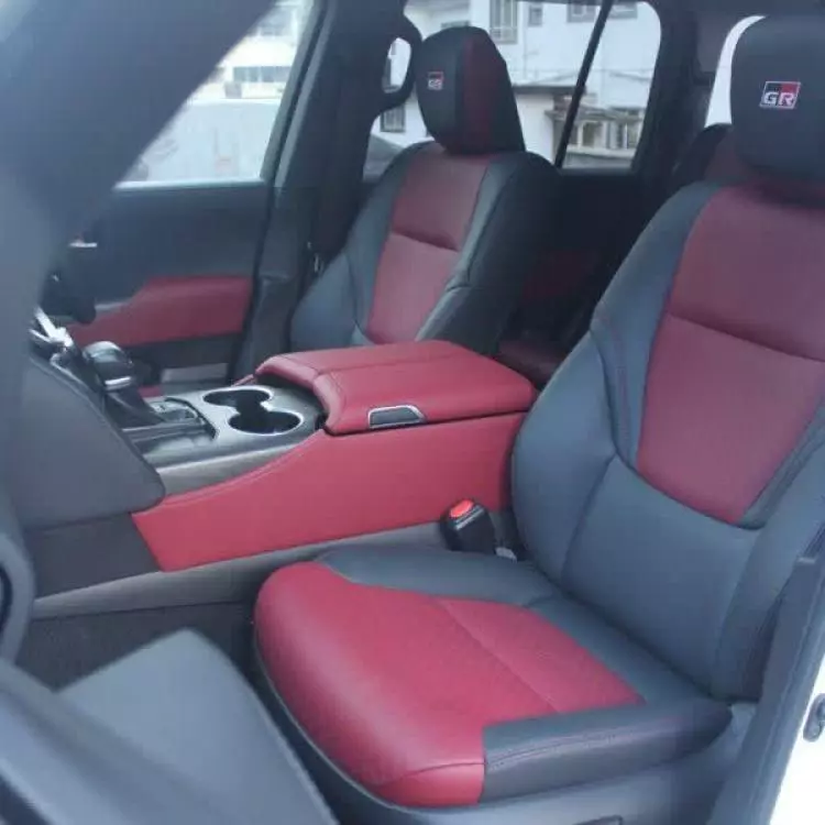 Toyota Landcruiser 300 GR Sport
