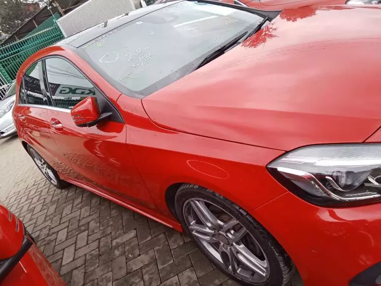 Mercedes-Benz A 180