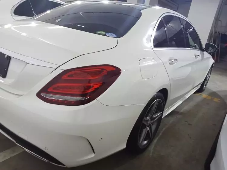 Mercedes-Benz C 180