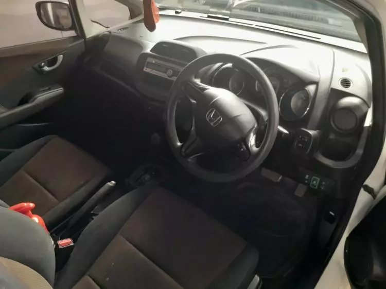 Honda Fit shuttle hybrid