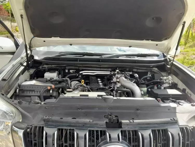 Toyota Landcruiser Prado