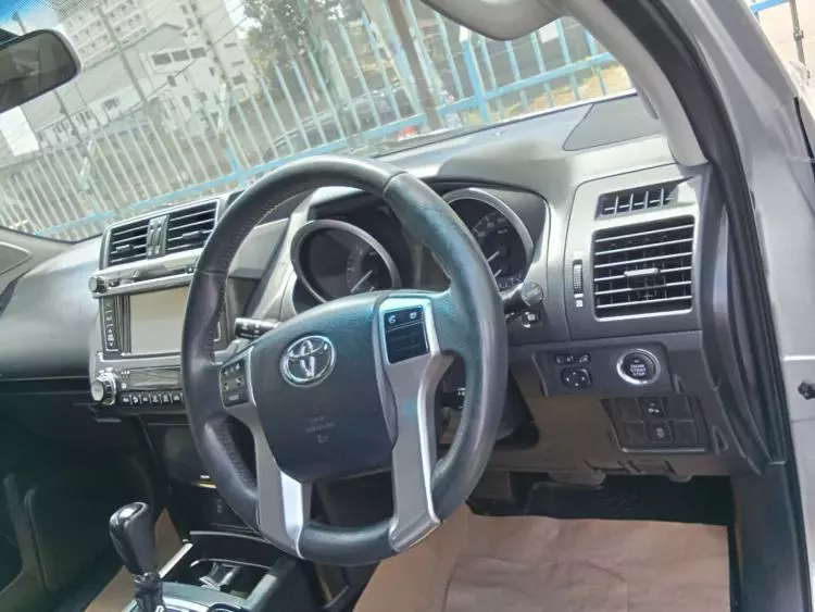 Toyota Landcruiser Prado