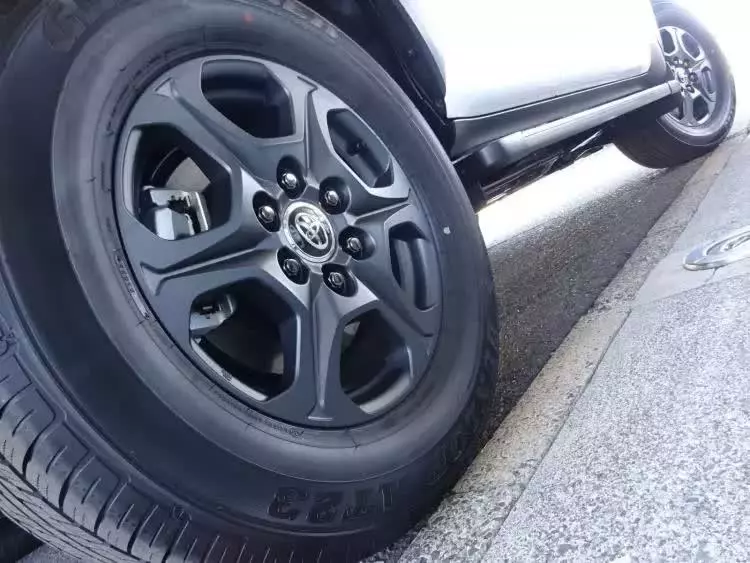 Toyota Landcruiser 300