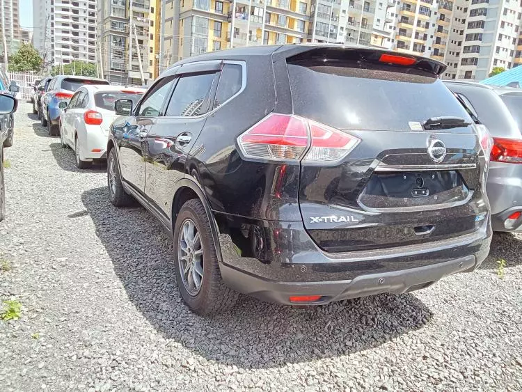 Nissan x-trail hybrid
