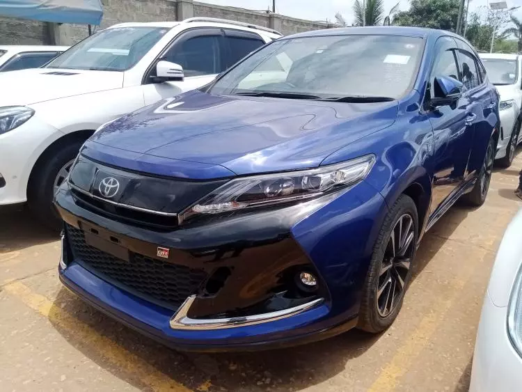 Toyota Harrier GR