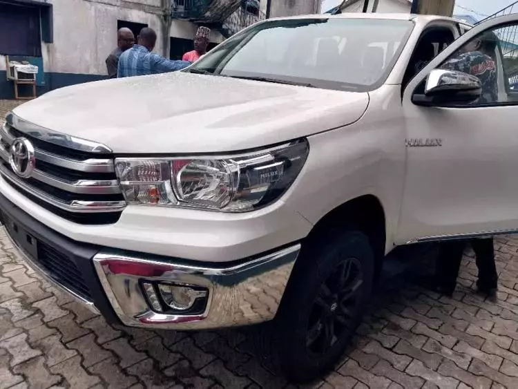 Toyota Hilux
