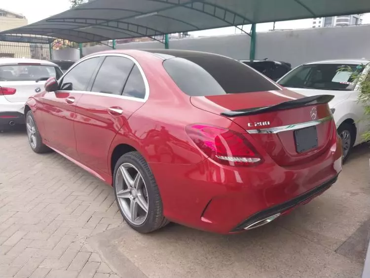 Mercedes-Benz C 200