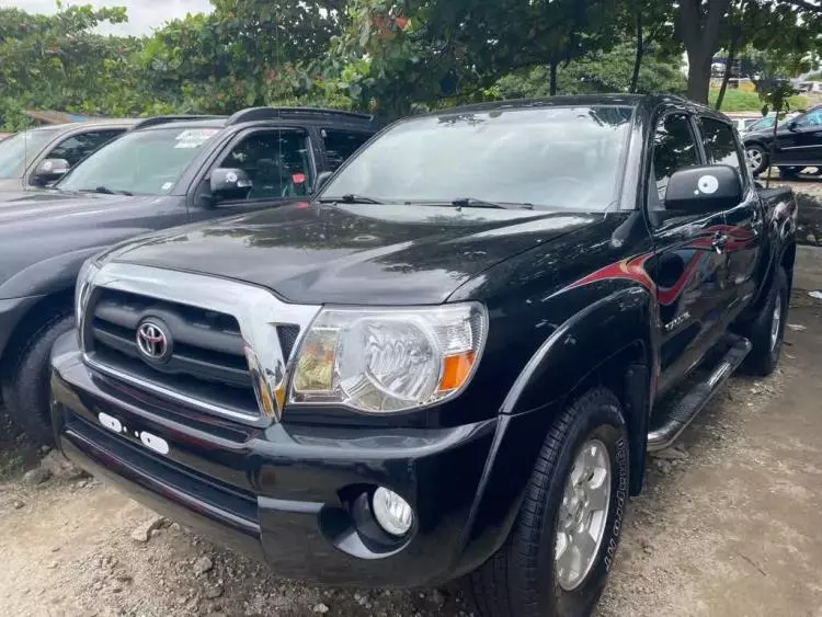 Toyota Tacoma