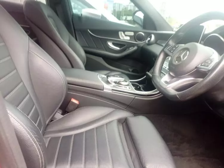 Mercedes-Benz C200