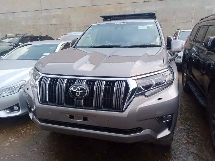 Toyota Landcruiser Prado