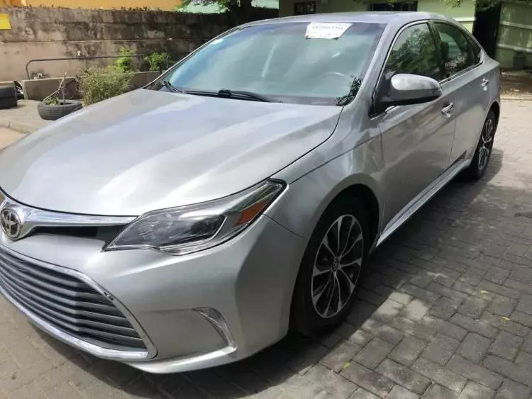 Toyota Avalon