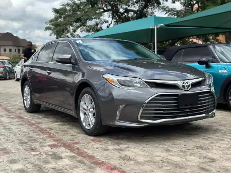 Toyota Avalon