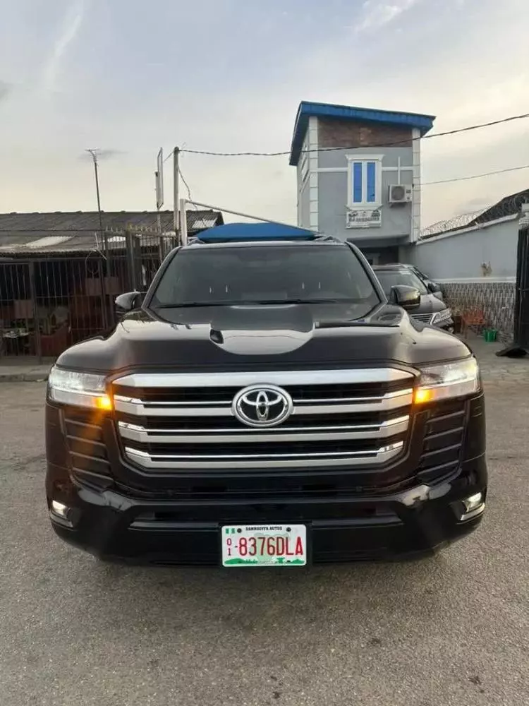 Toyota Land Cruiser GXR