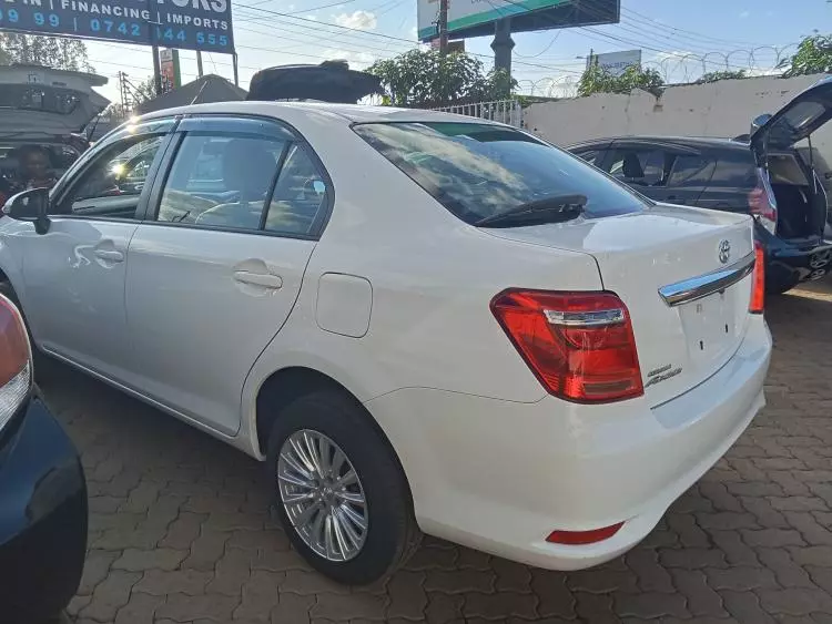 Toyota Axio