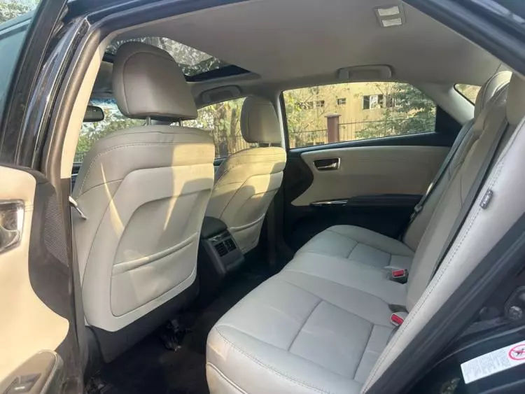 Toyota Avalon