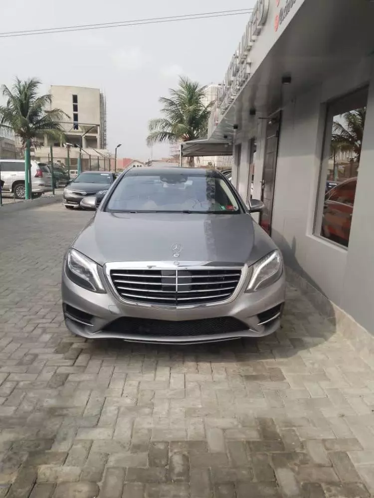 Mercedes-Benz S 550
