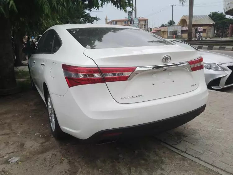 Toyota Avalon