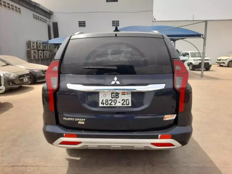 Mitsubishi Pajero Sport