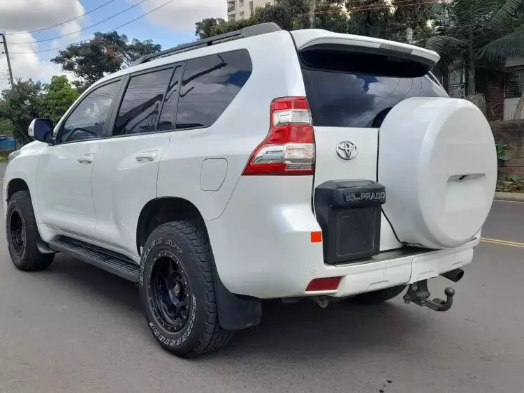 Toyota Landcruiser Prado
