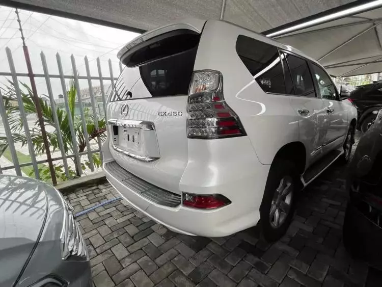 Lexus GX 460