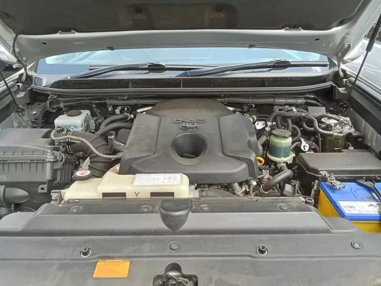 Toyota Landcruiser Prado