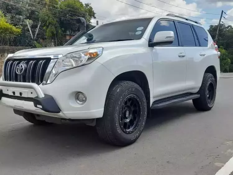 Toyota Landcruiser Prado
