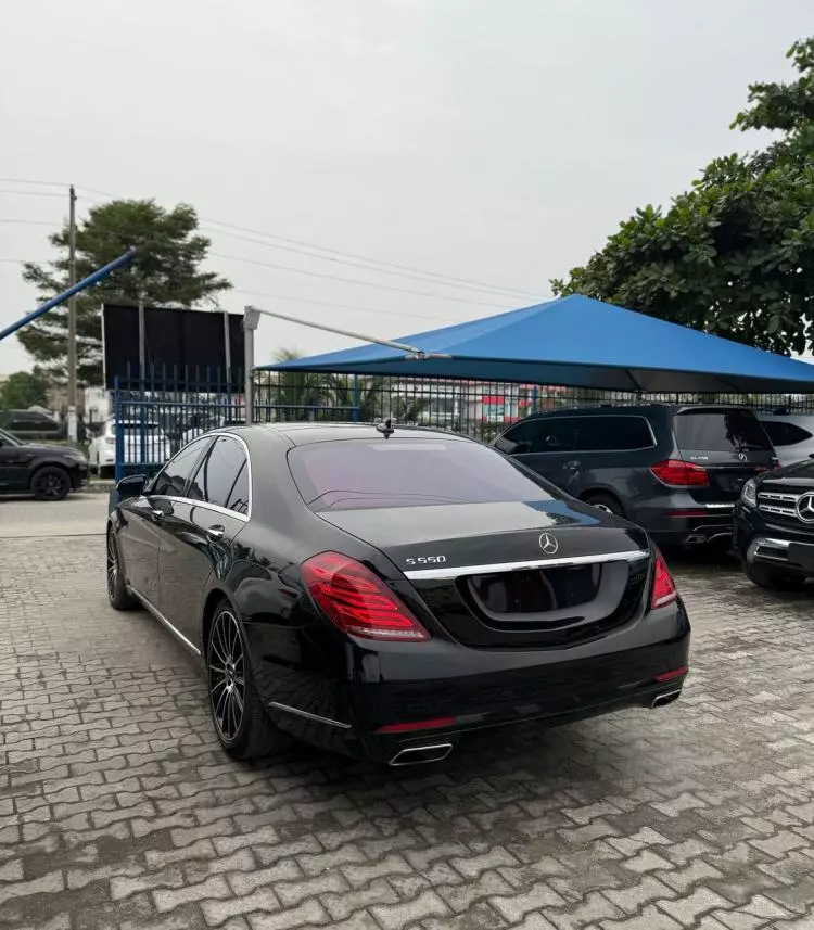 Mercedes-Benz S 550