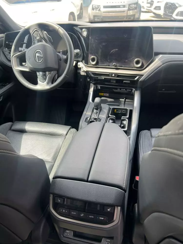 Lexus TX 350