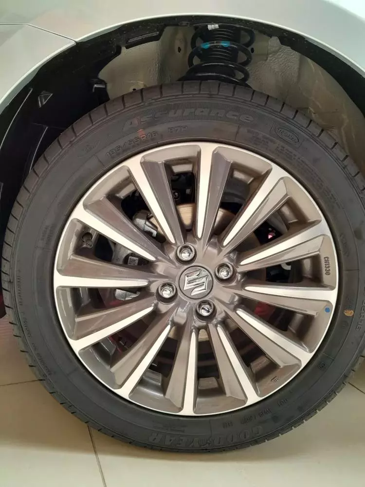 SUZUKI Ciaz