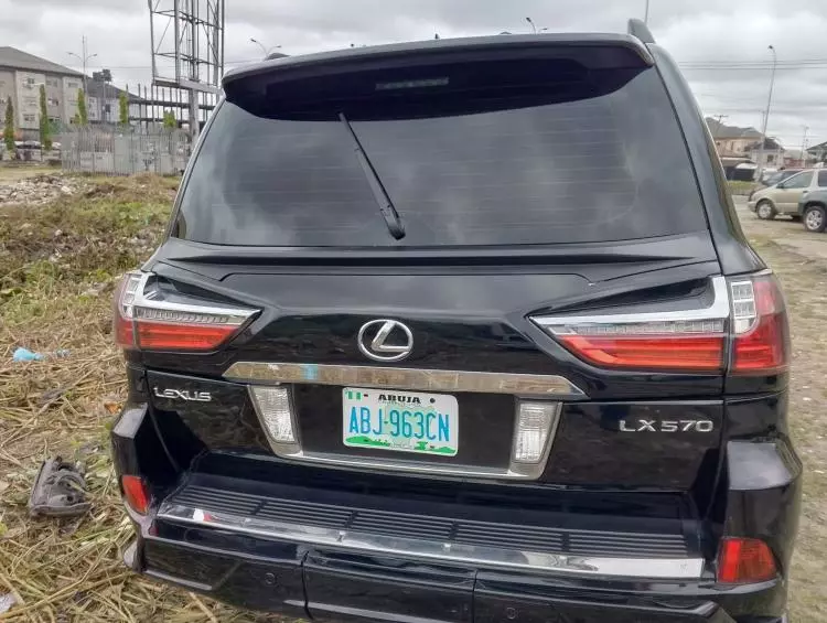 Lexus LX 570