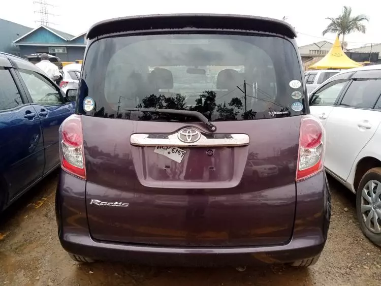 Toyota Ractis