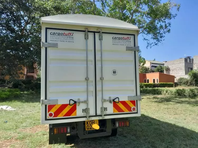 Isuzu NMR