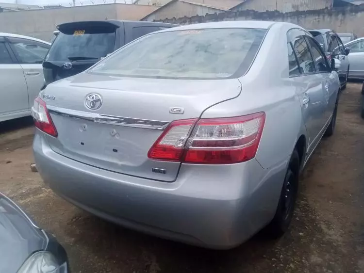 Toyota Premio
