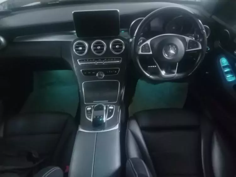Mercedes-Benz C 200