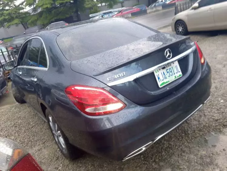 Mercedes-Benz C 300