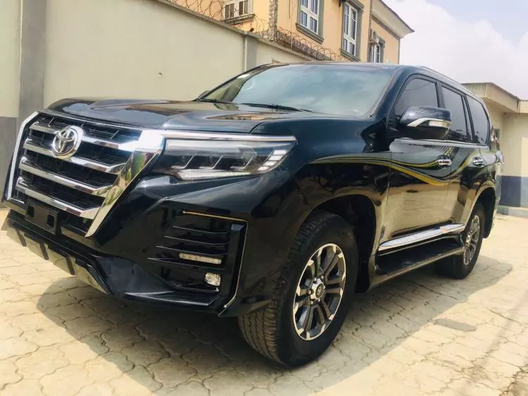 Toyota Land Cruiser Prado TX L