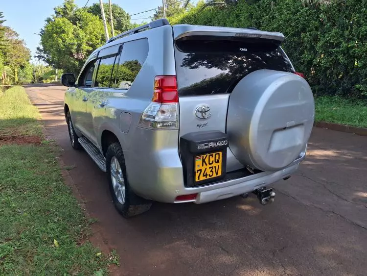 Toyota Land Cruiser Prado VX.L