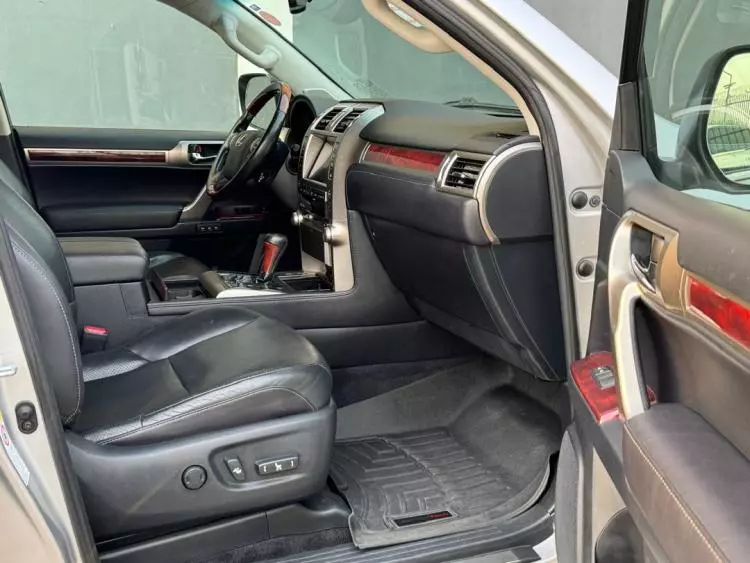 Lexus GS 460