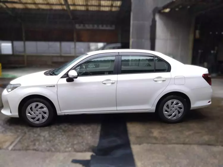 Toyota Axio hybrid
