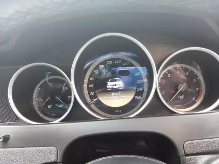 Mercedes-Benz C 180